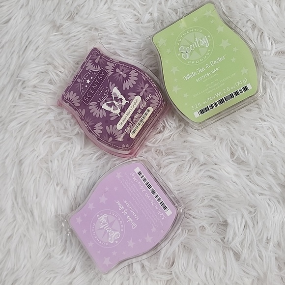 SCENTSY | - Picture 2 of 3